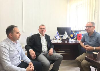 Kryetari i BSPK-së, z. Atdhe Hykolli, u prit në takim nga Kryetari i Sindikatës së Policisë së Kosovës, z. Imer Zeqiri