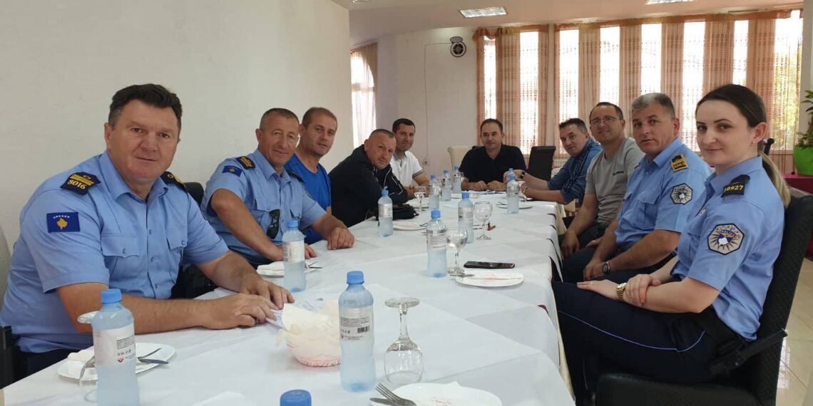 Nënkryetari Sindikatës së PK-së, z. Avdi Hoti, mbajtën takim pune me Kryetarin e Njësisë Sindikale – Klinë pran Shoqatës Rajonale DRP – Pejë dhe me anëtarët tjerë të Sindikatës