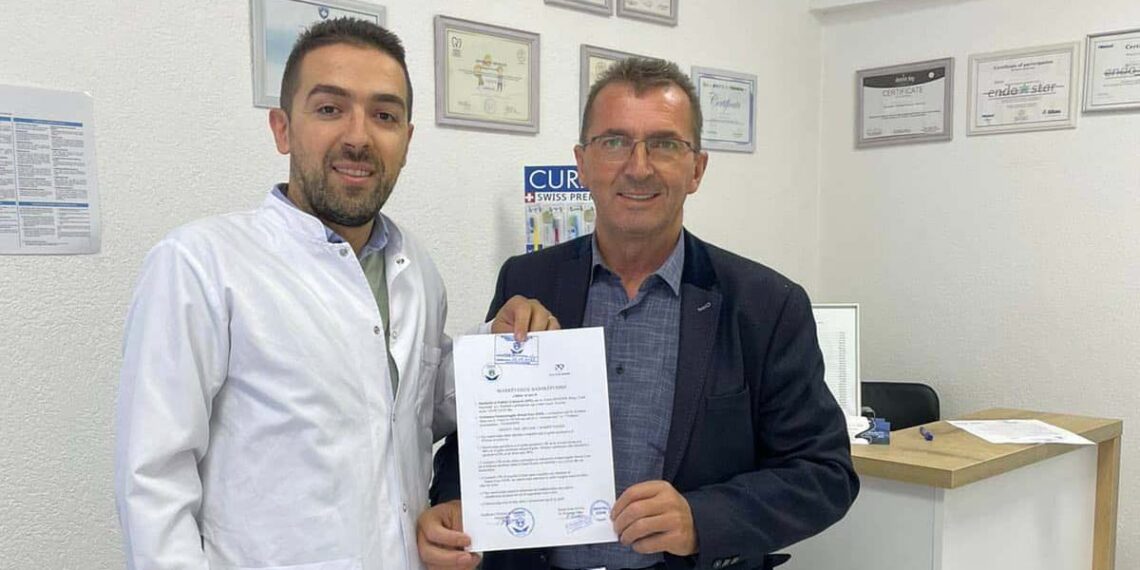 Marrëveshje bashkëpunimi në mes të Ordinancës Stomatologjike Dental Zone SHPK, e përfaqësuar nga Dr. Kremtim Shala dhe Sindikatës së Policisë së Kosovës e përfaqësuar nga Kryetari z. Imer Zeqiri.