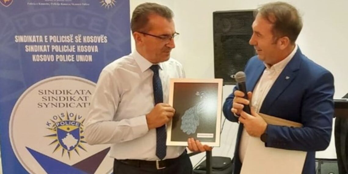 Falenderojmë kryetarin z.Marjan Kicev kryetar i Sindikatës së Policisë të Maqedonisë së Veriut (MPS) për angazhimin dhe përkrahjen e vazhdueshme Sindikatës së Policisë së Kosovës në arritjen e objektivave dhe qëllimeve të përbashkëta