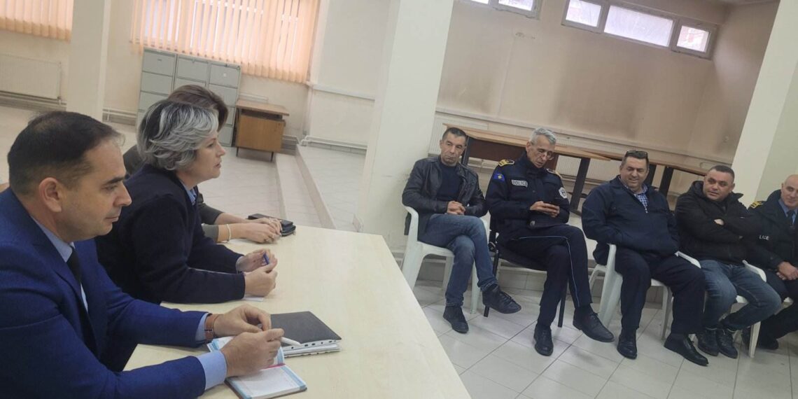 Dy nënkryetarët e Sindikatës së PK-së, z. Hoti dhe znj. Azemi, mbajtën takim pune me Kryetaret e Njësisë Sindikale – Lipjan dhe Graçanicë