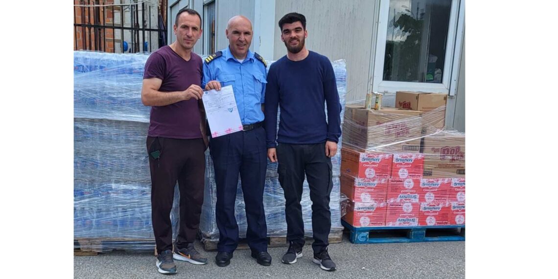 Me iniciativën e Ndërmarrjes EURO FOOD me seli në Prizren, Sindikata e Policisë së Kosovës ka pranuar një donacion me gjëra ushqimore, për policët e angazhuar në Planin Operativ në veri të vendit