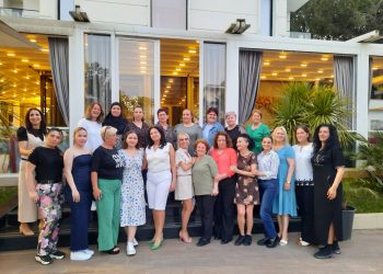 Shoqata e Sindikatës Rajonale të Policisë DRP Mitrovicë e përfaqësuar nga kryetari i shoqatës Rr.Avni Tahiri së bashku me anëtarët sindikal të DRP Mitrovicë gjatë fundjavës kanë zhvilluar një ekskursion shetitje – aktivitet sindikal në shtetin e Shqipërisë