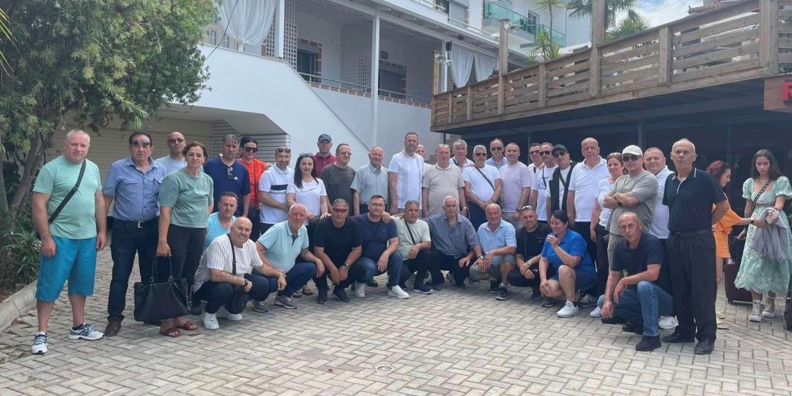 Sindikata e Policisë së Kosovës -Shoqata e Sindikatës Rajonale të Policisë- DRP Gjilan, gjatë fundjavës kanë zhvilluar një ekskursion shetitje – aktivitet sindikal në shtetin e Shqipërisë.